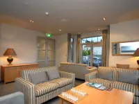 青石喬治 鄰近福賽思巴爾體育場（Forsyth Barr Stadium）的酒店