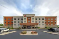 Best Western Plus Elizabethtown Inn  Suites - parkir
