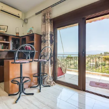 Eretria Panorama Seaview Retreat with Balcony