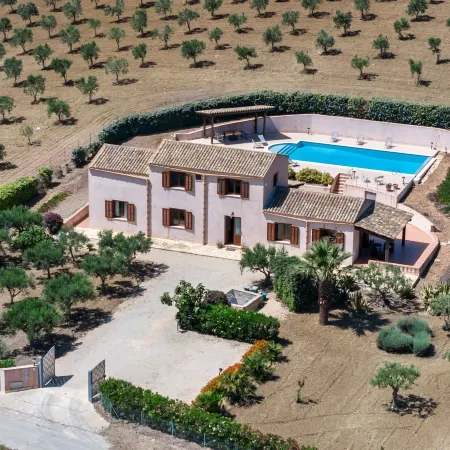 Villa Sui Colli Ericini Con Piscina by Wonderful Italy