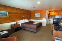 Captain's Choice Motel - Motel