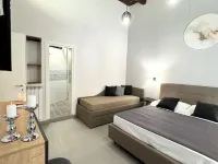 มิลัวร์ เรเลส์ - ดอนนาเรจินา โรงแรมใกล้พิอาซซาคาวูร์