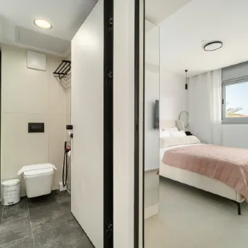 Red Canyon Spa Serene Stay by Sea N' Rent