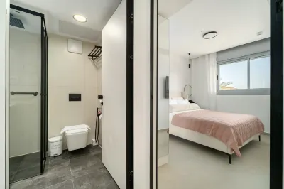 Red Canyon Spa Serene Stay by Sea N' Rent Dekel Beach附近的飯店