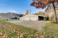 5 Mi to St Joseph River: Apartment w/ Fire Pit! - Wifi