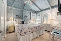 Sunset Beach_Cozy boutique cottage with all the must have beach amenities
