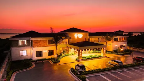 Treetop by Eight Continents Zanzibar