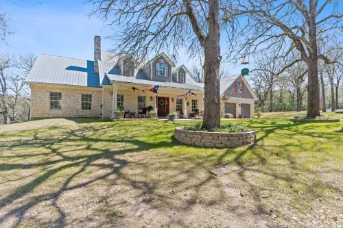 Escape to a gated estate! Hotels in Bastrop