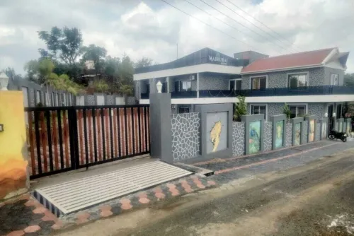 Madhurai Resort Hotels in Amravati