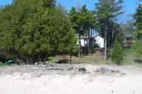 Cherished Memories - Harrisville