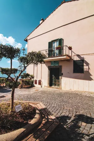 Domus Angularia Отели рядом с достопримечательностью «Валлелунга»