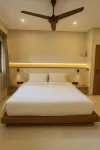 Mediterrania Residences فنادق في Prabu
