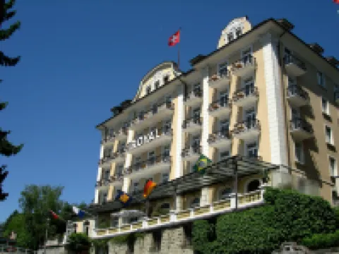 Hotel Royal Luzern Hotel dekat Gereja Istana