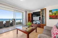 Sea Spray B306 by Host Agents