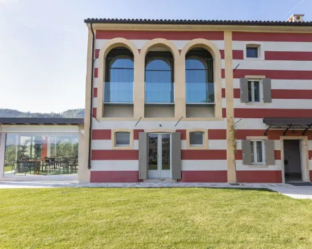 Tenuta Duchi Corbanus Hotels in Tarzo