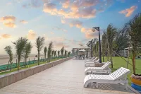 Sea Star Resort - Beach