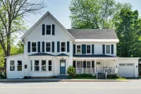 Walkable North Woodstock Home on Main Street! - Country Houses