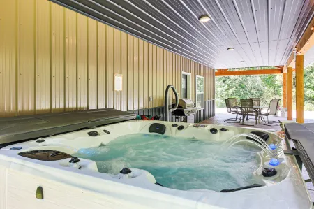 Relax, Reconnect & Explore: Modern Idaho House!