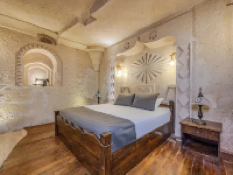 キャッスル ケーブ ホテル ネヴシェヒルのホテル