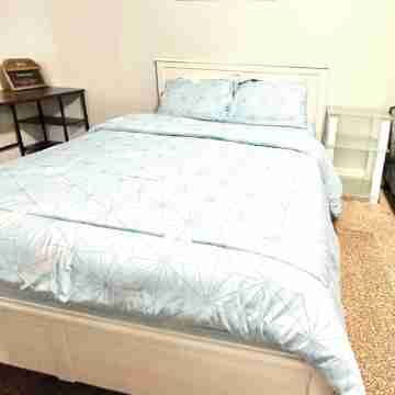 Main Central Avenue Basement Studio Rooms