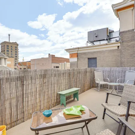 Walk Downtown: Inviting Historic Home in Dubuque!