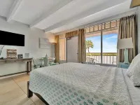 Bahia Waterview Suite Pool Tennis Beach Fishing Hotels in Ruskin