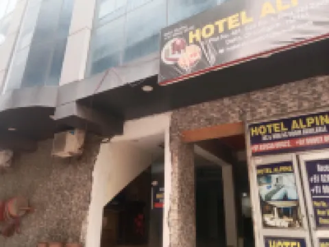Hotel Alpine  호텔