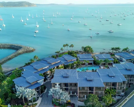 Mirage Whitsundays Hotels in Cannonvale