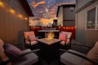 Downtown Sisters Suite - HOT TUB - Dog Friendly Hotels in Sisters