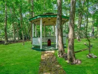 Secluded 3-Acre Retreat – Private King Suite, Full Kitchen, Near Atlantic City!