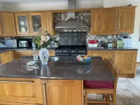 Peaceful gated retreat with a beautiful garden minutes from Ascot and Windsor.