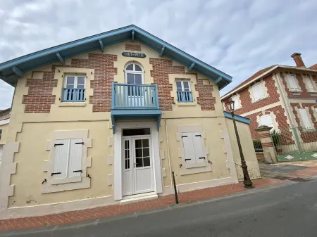 Villa Soulacaise en Bord de mer et en Centre Ville