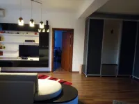 3 bedroom apartment 3 min from beachfront