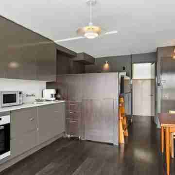 Studio in Harry Seidler Apartment Block in  Elizabeth Bay pad with Water Views Others