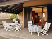 Lèsia Oasis - The House on the Lake - beach and pool Hotels in Lesa