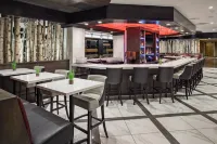 DoubleTree by Hilton Hotel Denver - Quầy bar