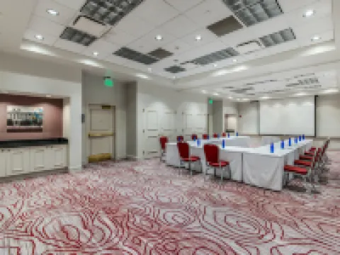 Hilton Garden Inn Suffolk Riverfront Hotels in Suffolk