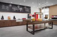 那不勒斯南希爾頓歡朋飯店 - 早餐