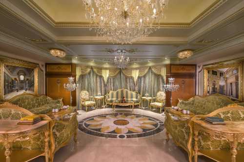 Royal Rose Abu Dhabi, a Curio Collection by Hilton Affiliated Hotel