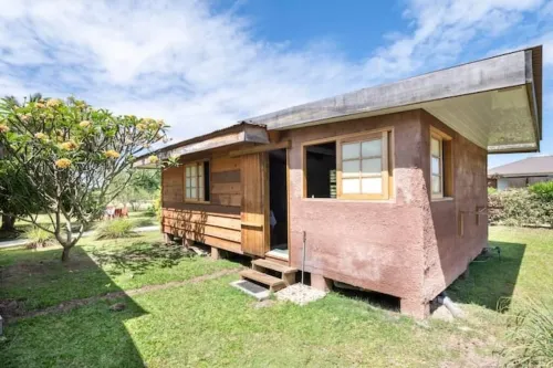 Fare Tau - Accès Direct Plage Blanc Privée Hotels in Afareaitu