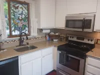 WATER FRONT fully furnished  3-bedroom house. Short term of 1 to 4 months Hotels in Middlesex County