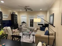 Charming 3-bedroom townhome with WiFi and AC in Auburn