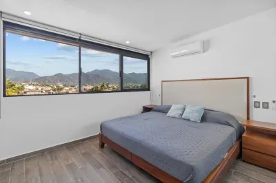 well located Apartment with pool and private Terrace, overlooking The city. Hotels in Bobadilla