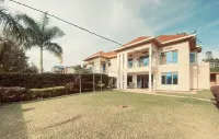 Beautiful 4bedrooms 3 bathrooms villa In Kimihurura Hotels in 