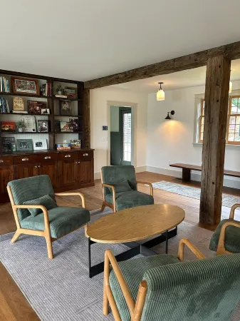 Copper Kettle Farm - newly renovated farmhouse with spectacular views