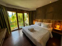 Villa 4-Br Klub Bunga No. 8 Batu Malang