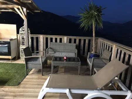 STELLA gitotel chalet with 80m2 terrace with panoramic view