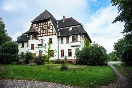 Large apartment with 210 sqm for up to 10 people in country house villa