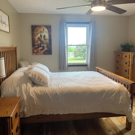 Charming 3-bedroom house with WiFi and AC in the heart of Walnut Creek.
