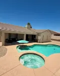 Spacious comfortable Havasu home comfortably sleeps 8 with heated pool & hot tub
